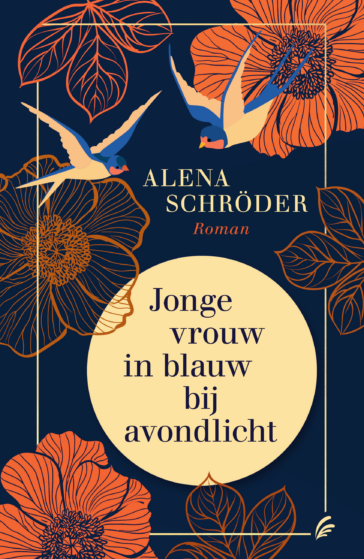 Jonge vrouw in blauw bij avondlicht